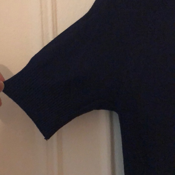 Navy blue top - Picture 2 of 5